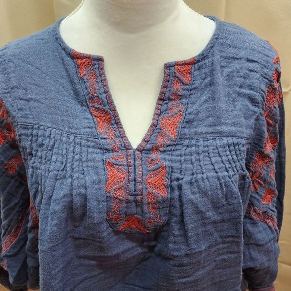 Hippie Laundry Blue Pullover Peasant Top with Red Embroidery Size Large - Picture 4 of 9